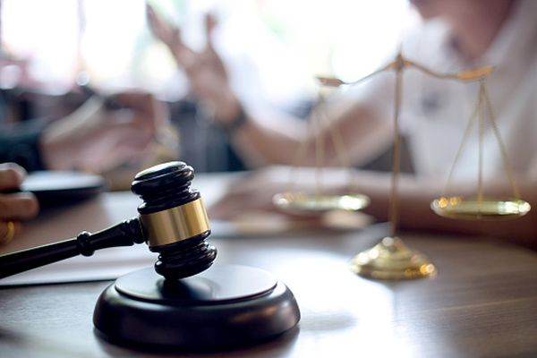 Magistrații-Corupți: Cancerul care metastazează în Justiția Românească