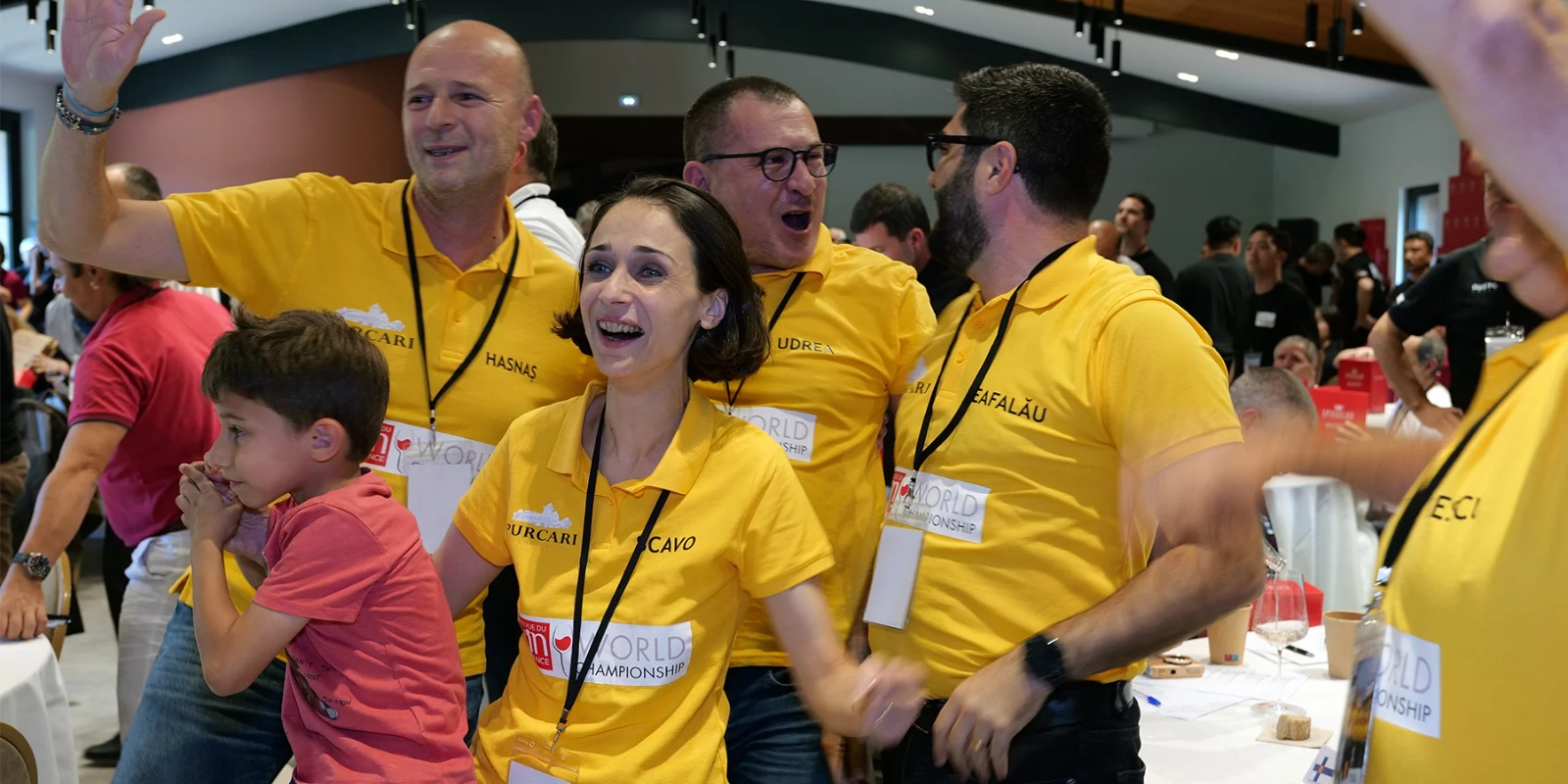 România bate toți gigantii și devine regina degustării vinului la nivel mondial! ”La Roumanie championne du monde de dégustation à l’aveugle!” Titrează publicatia fracnceză larvf.com