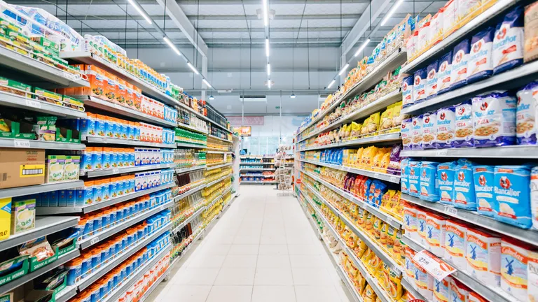 EXCLUSIV! Gigantii alimentari, loviți dur de inspectorii antifraudă! Amenzile care zguduie piața produselor de bază!
