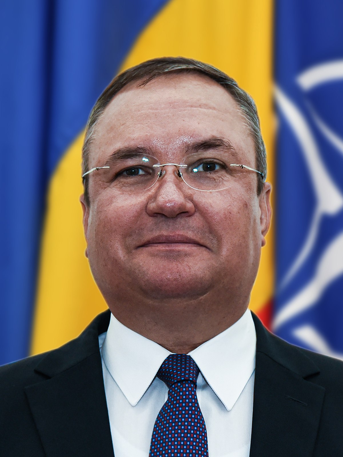 Ciucă făcut praf de un expert în turism, care critică naționalismul de carton al liderului liberal 