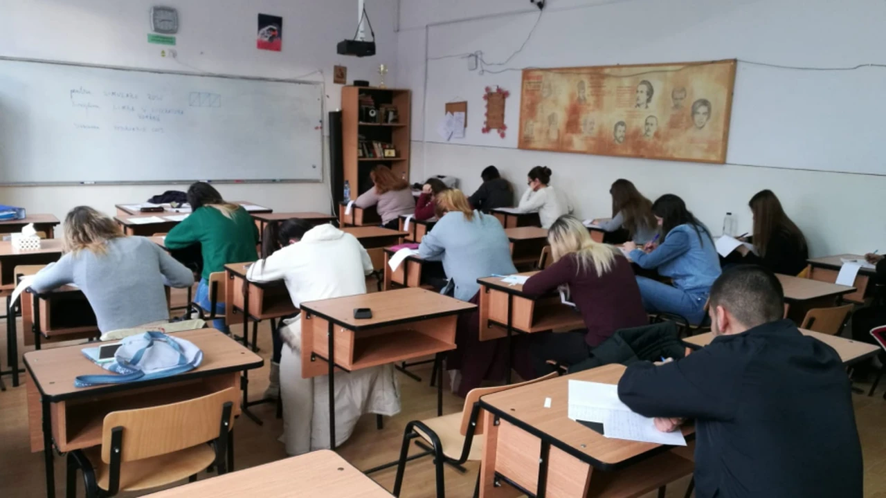 Incident alarmant la un liceul din Lupeni: Elev prins cu armă în clasă