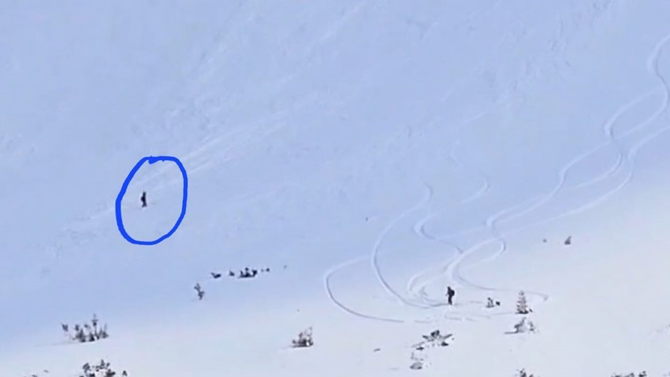Miracol în Munții Rodnei – Schioarea scăpată nevătămată din ghearele unei avalanșe