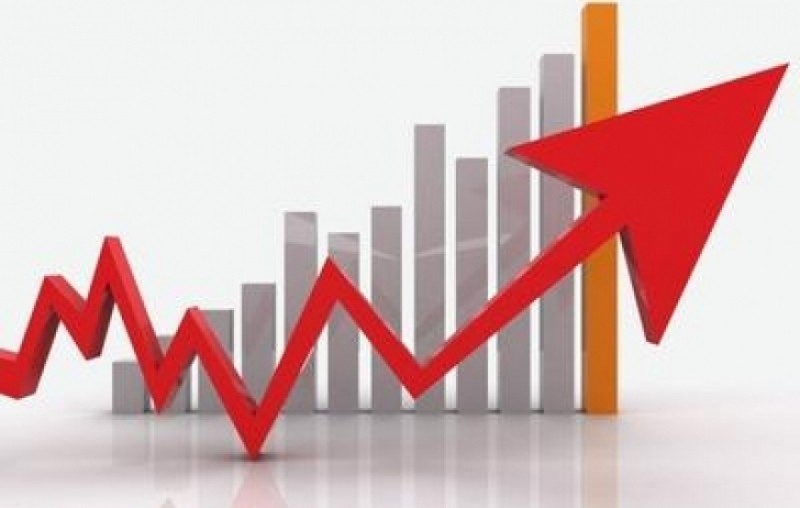 Optimism în SUA, înaintea alegerilor – Încrederea consumatorilor este la cel mai mare nivel din ultimele şase luni