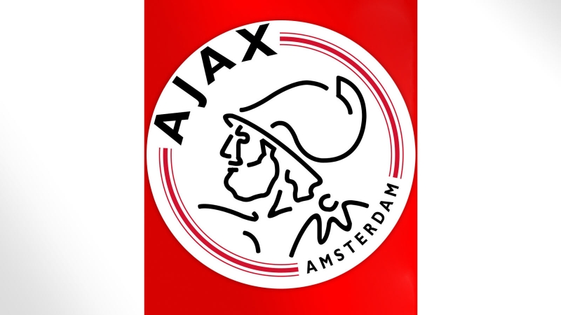 Opt fani ai echipei Ajax, reţinuţi la Amsterdam după suspendarea unui meci din Eredivisie