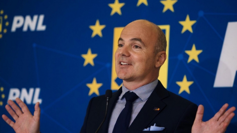 Rareș Bogdan se amuză copios când e întrebat dacă are legătură cu serviciile secrete: 'Uitați-vă la mine! Ce legături să am?'