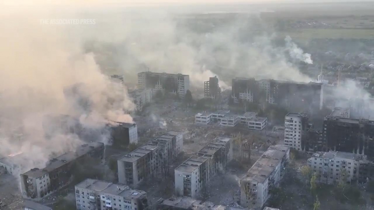 Bătalia pentru Vovchansk – Rușii au pătruns cu tancuri și blindate în centrul orașului însă au fost respinși