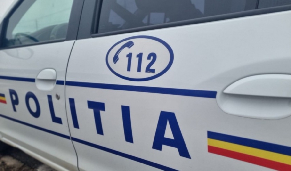 Director de liceu, săltat de polițiști chiar din unitatea școlară. Acuzații de agresiune, beție și limbaj vulgar