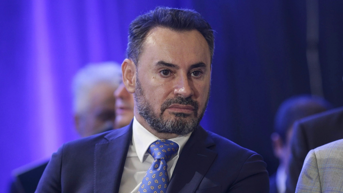 Gheorghe Falcă: `Congresul PSD: Nimic pentru români, doar pentru ei!`