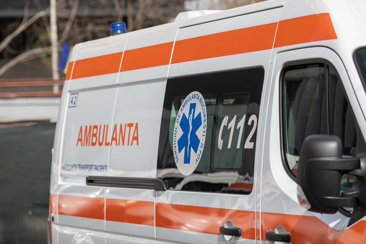 Bărbat la spital, după ce a fost atacat urs la Colibiţa