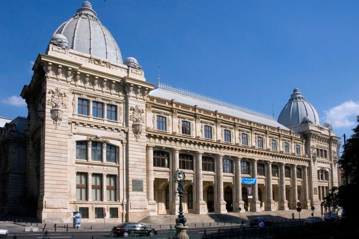 FOTO Instalaţia 'Centrala amintirilor. Mărturii selectate din adolescenţa în comunism, anii '70-'80' – până pe 31 octombrie, la MNIR
