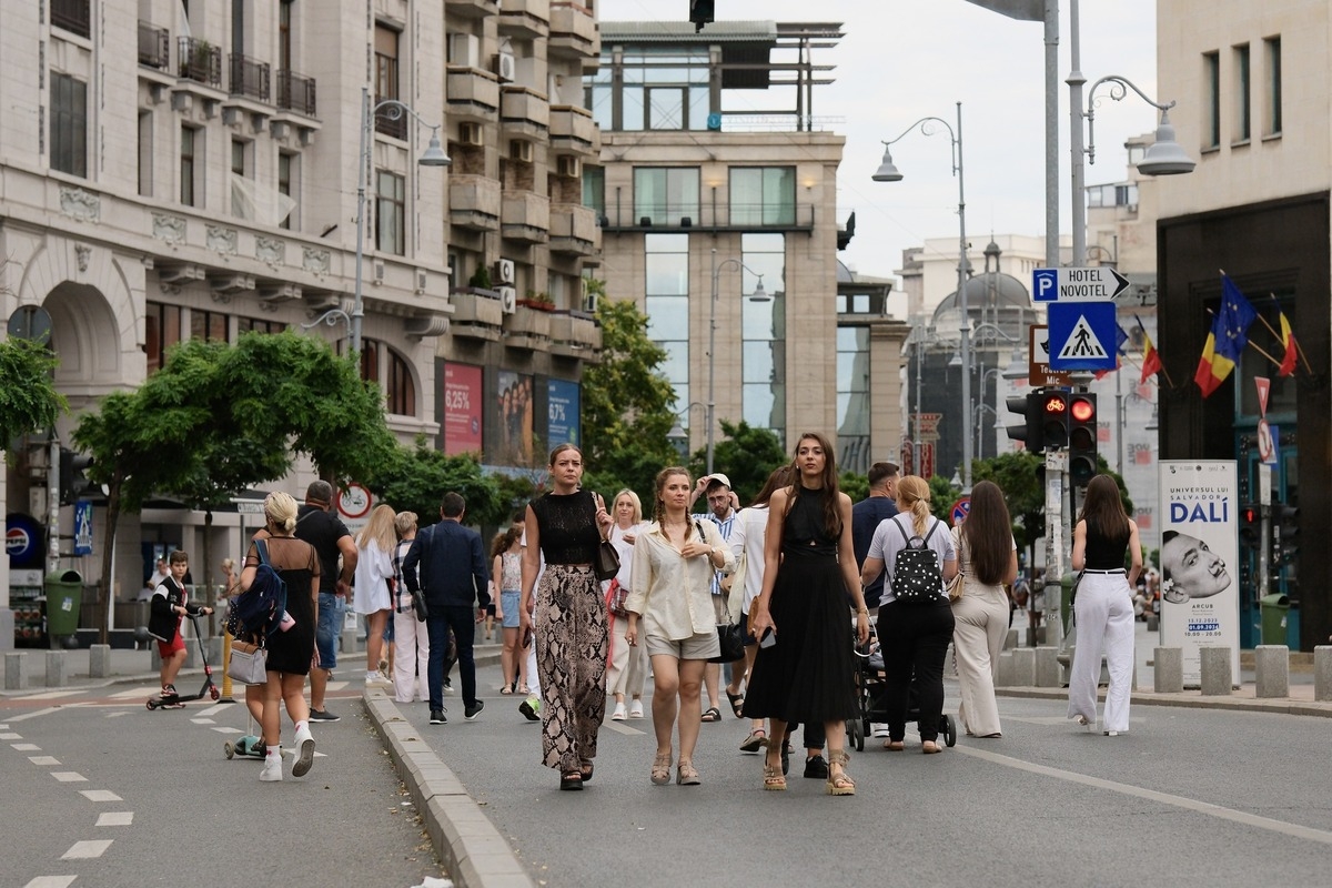 'Străzi deschise': Dans, instalaţii de artă contemporană, concerte şi activităţi creative, pe Calea Victoriei