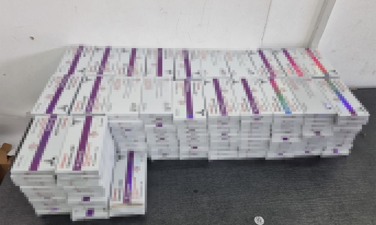Peste 2000 de fiole cu substanțe dopante au fost găsite de polițiști
