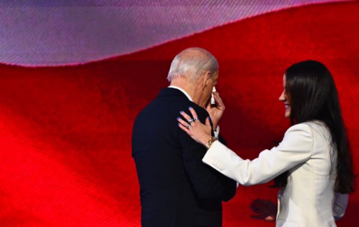 VIDEO Joe Biden, cu lacrimi în ochi, la discursul de rămas bun: Președintele SUA, vizibil emoționat, alături de fiica sa