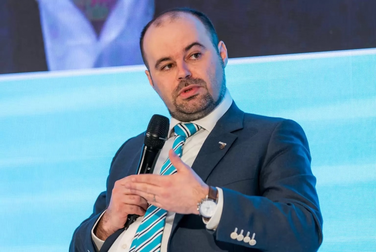 Viceguvernator BNR: Tot mai mulți investitori la bursă