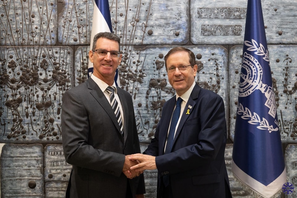 Cine este noul ambasador al Israelului în România: Bunicii săi sunt născuți în România