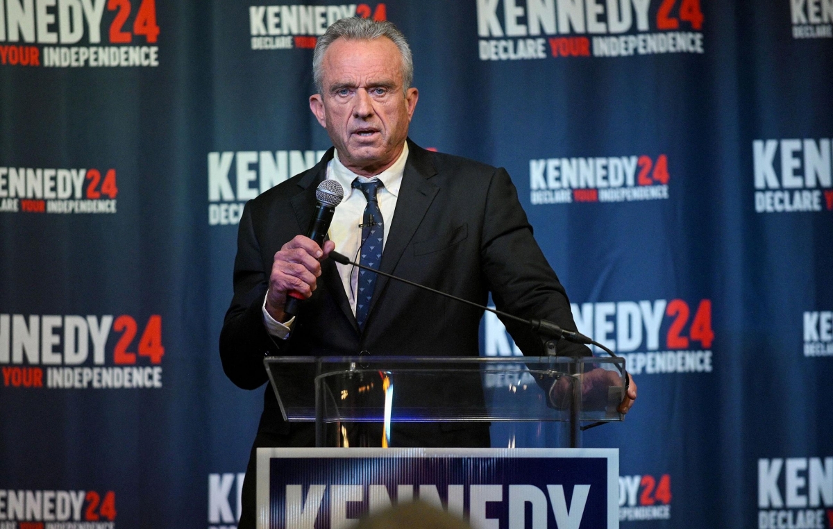 Robert F. Kennedy Jr. are o pasiune pentru animale moarte: e acuzat că a tăiat capul unei balene cu o drujbă