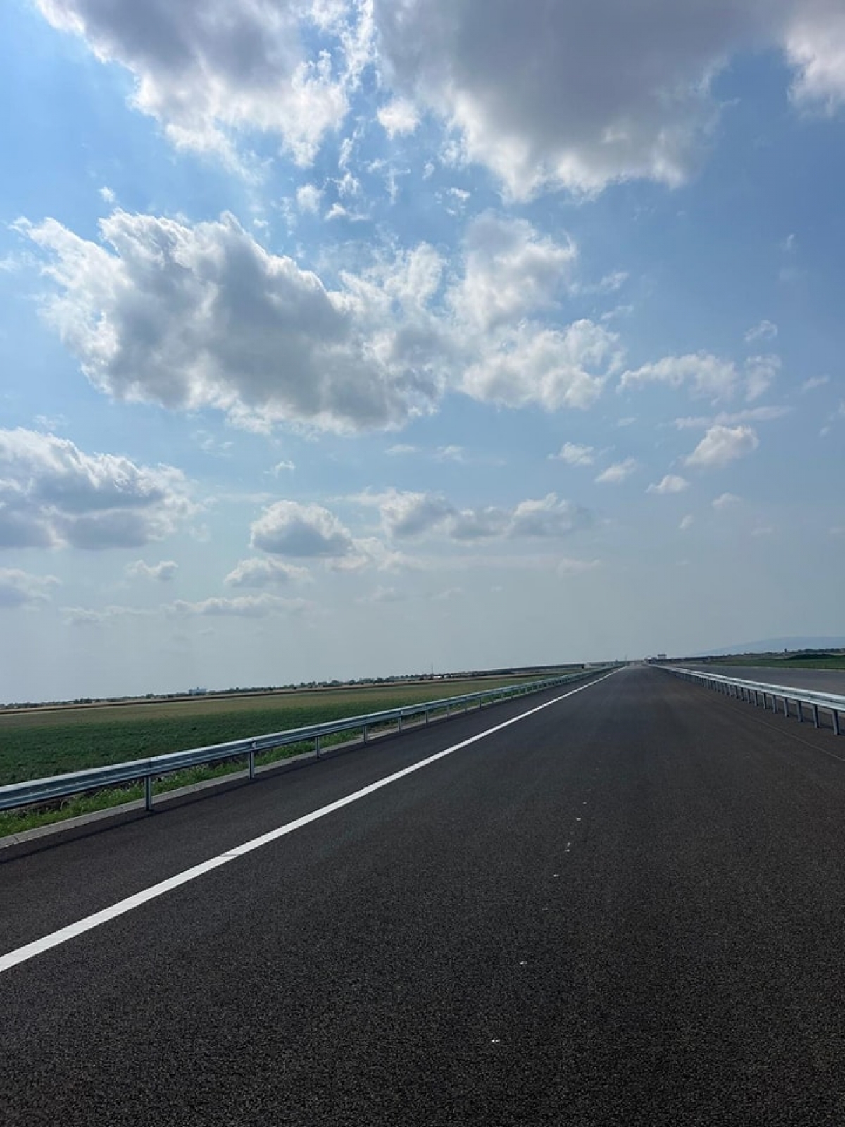 VIDEO Chinezii fac minuni pe cea mai importantă autostradă din zona Bucureștiului: Ar putea finaliza lucrările înainte de termen