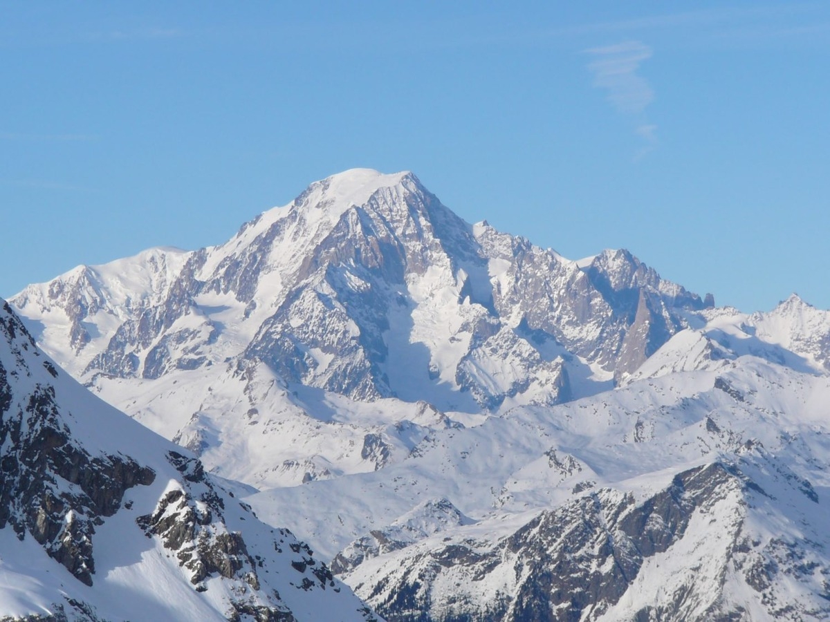 Doi alpinişti spanioli au murit în masivul Mont-Blanc