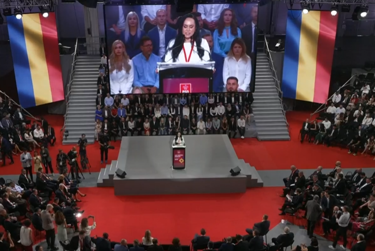 VIDEO De pe scena Congresului PSD, ministrul Muncii se răcorește împotriva PNL: Au vrut să condamne pensionarii la sărăcie