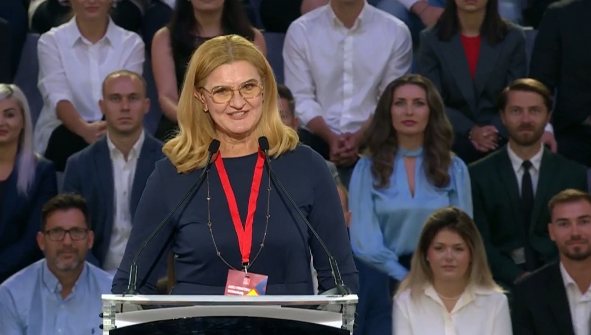 VIDEO Elisabeta Lipă a intrat în PSD: 'Voturile sunt valoroase ca o medalie olimpică'