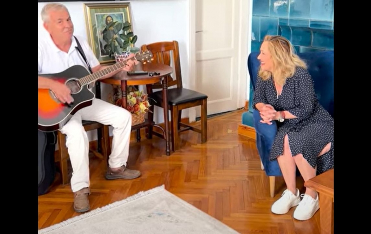 VIDEO Candidatul USR la prezidențiale are imn de campanie: 'Elena, tu ai sânge de prezident'