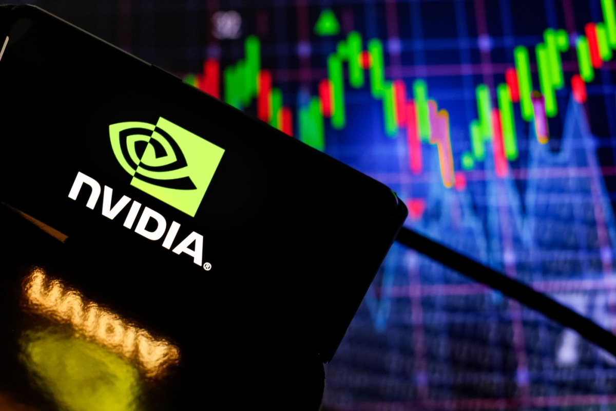 Acţiunile Nvidia au devenit ”cele mai importante acţiuni” din lume, amplificând presiunea asupra viitorului raport financiar