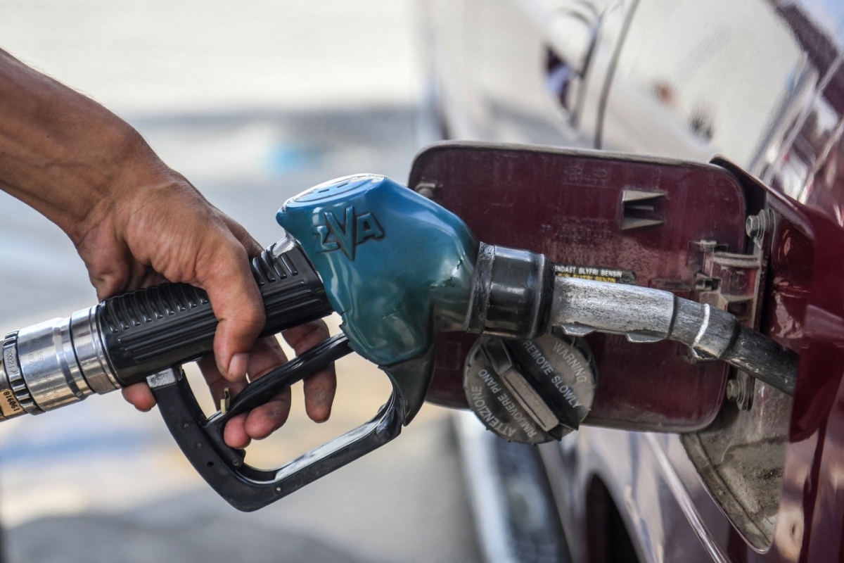 Goldman Sachs și Morgan Stanley prezic prețuri mai scăzute la petrol în 2025