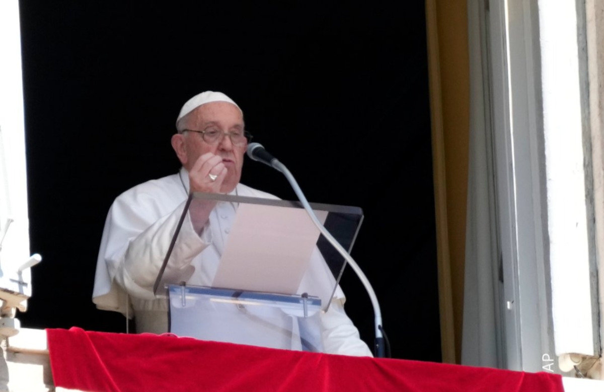 Papa Francisc a aterizat în Indonezia, prima etapă a turneului său maraton în străinătate