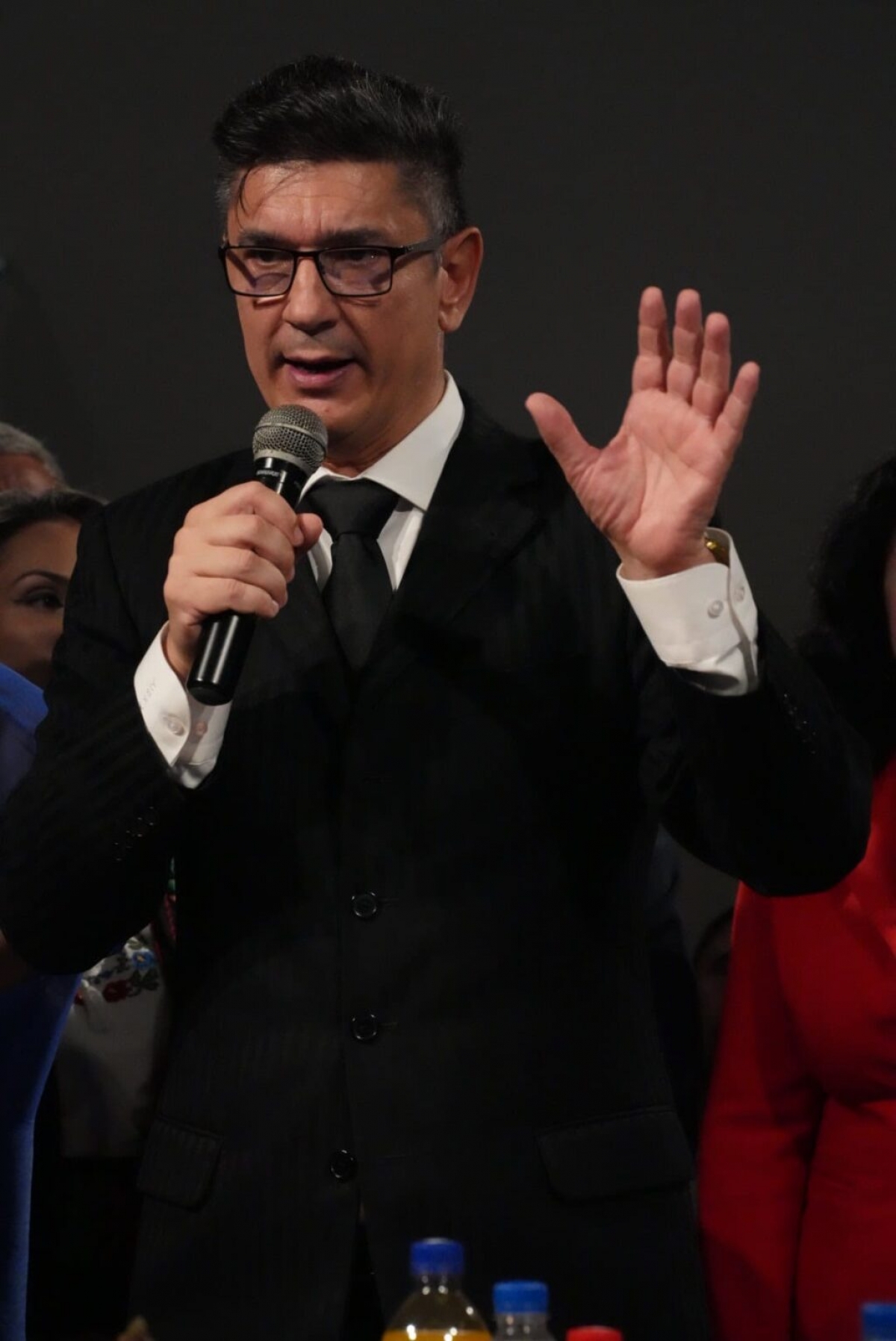 Luis Lazarus lansează marea teorie a conspirației: Acte de bioterorism împotriva României! O voi duce în PE