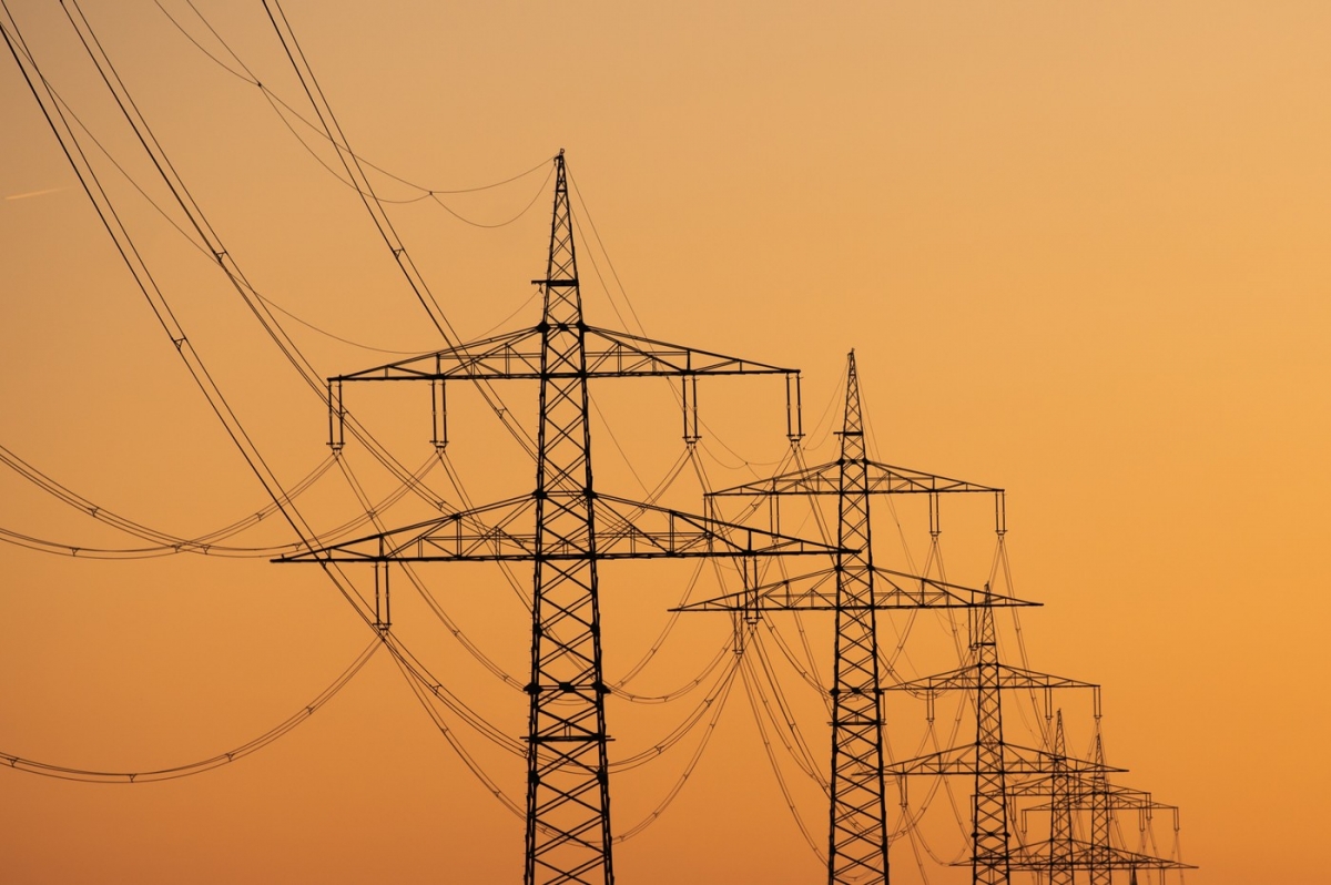 Axa piețelor angro Grecia-Bulgaria-România face tot mai probabilă continuarea subvențiilor la curentul electric în luna septembrie, în Grecia