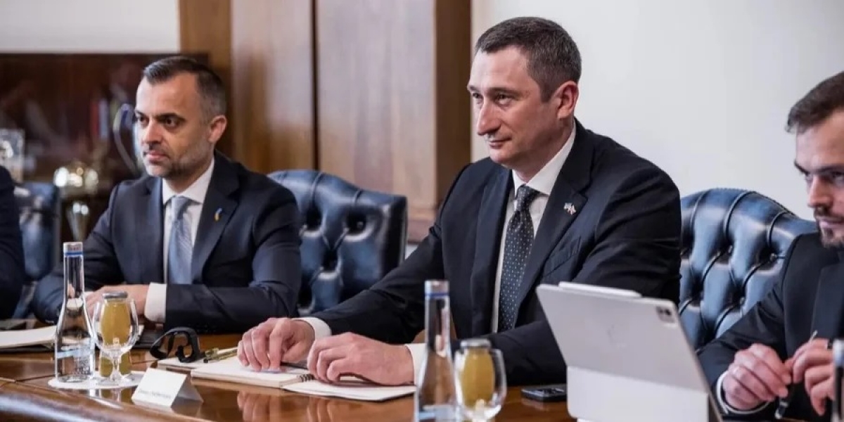 Ciudata strategie a Ucrainei. Refuză tranzitul gazelor rusești, dar e de acord cu tranzitul gazelor azere care provin din Rusia