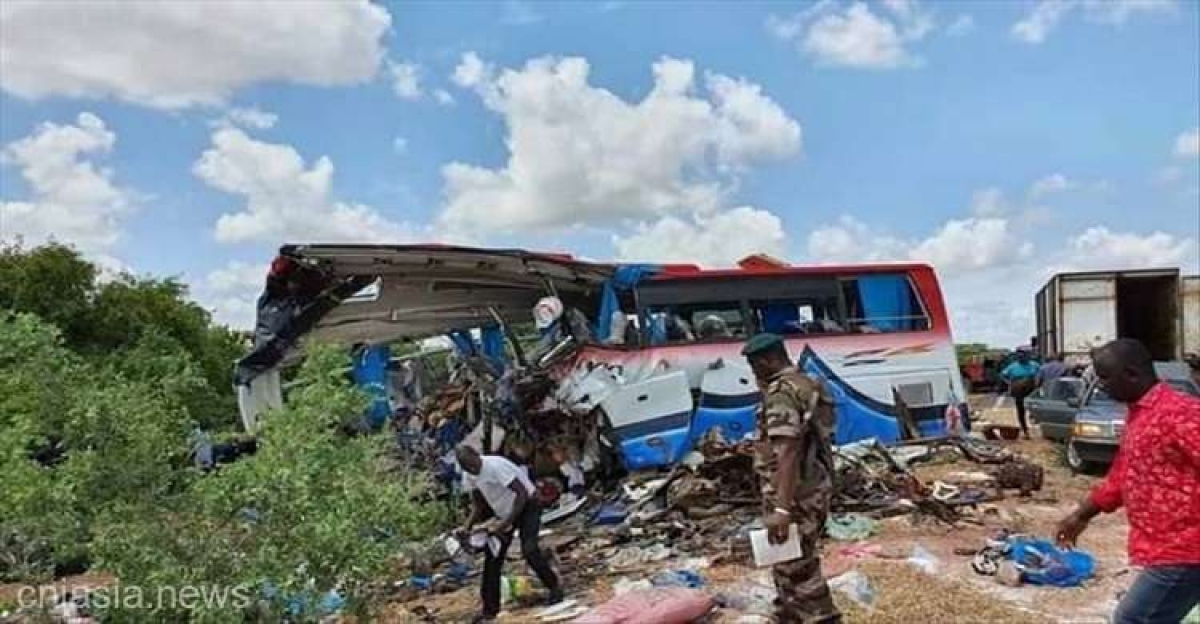 14 morţi în urma ciocnirii dintre un autobuz şi un camion în Mali