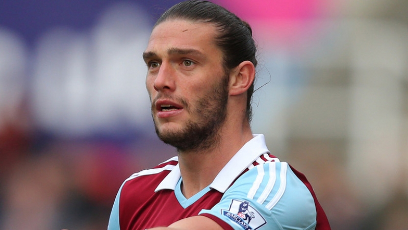 Andy Carroll semnează cu Bordeaux în liga de jos a Franței