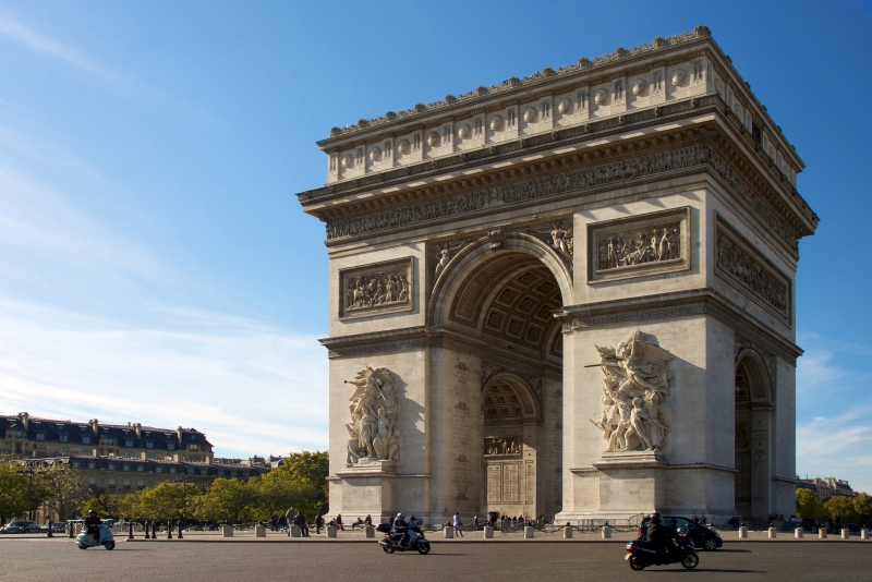 Explozie devastatoare la Paris – Traficul tramvaielor pe linia T3a suspendat