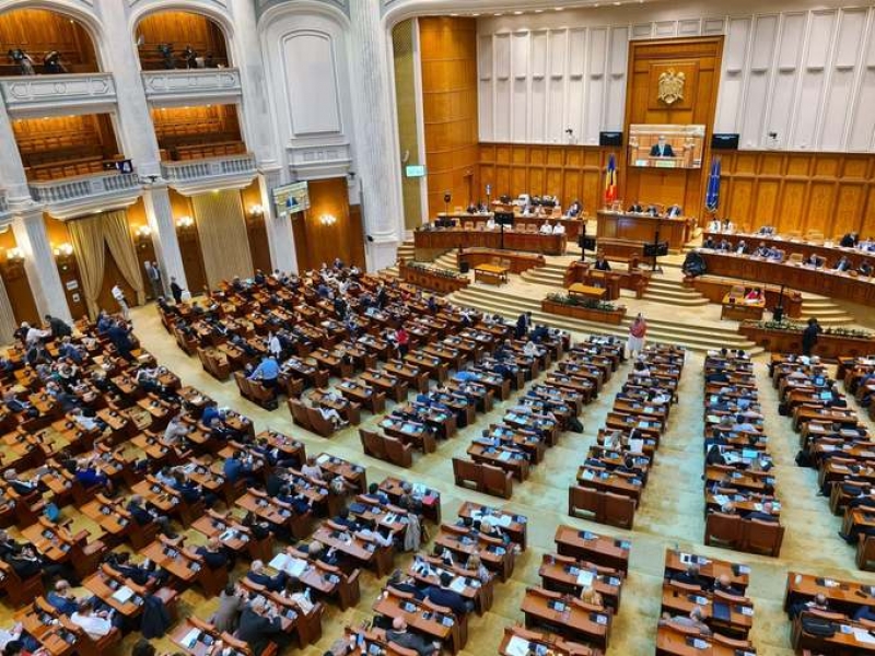 Şedinţa Parlamentului pentru desemnarea funcţiilor la BNR, ASF şi CNA – postponată