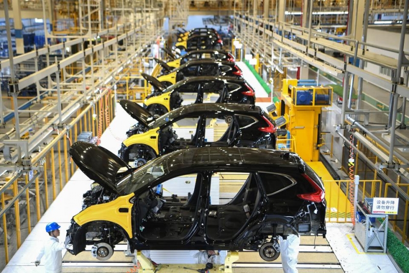 Concurența acerbă din sectorul auto românesc – un producător care a surclasat Dacia