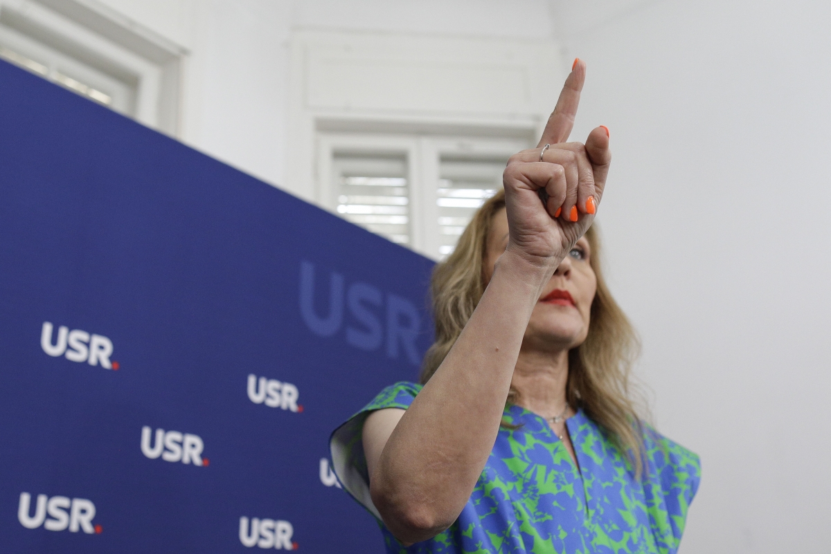 Candidata USR provoacă din nou controverse: Lasconi vrea să schimbe și Constituția dacă devine președinte