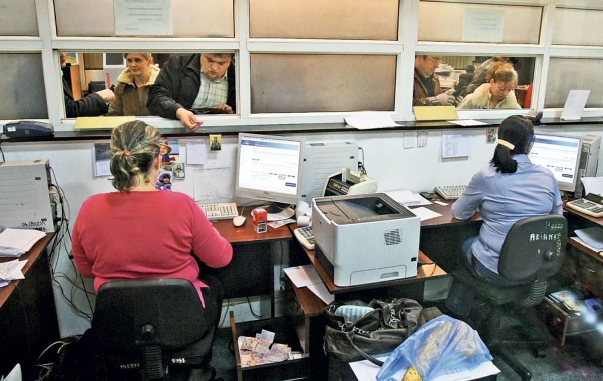 Sindicatele din administrație au explodat după ce bugetarii au fost arătați cu degetul: Funcționarii publici, țapi ispășitori pentru eșecurile guvernării