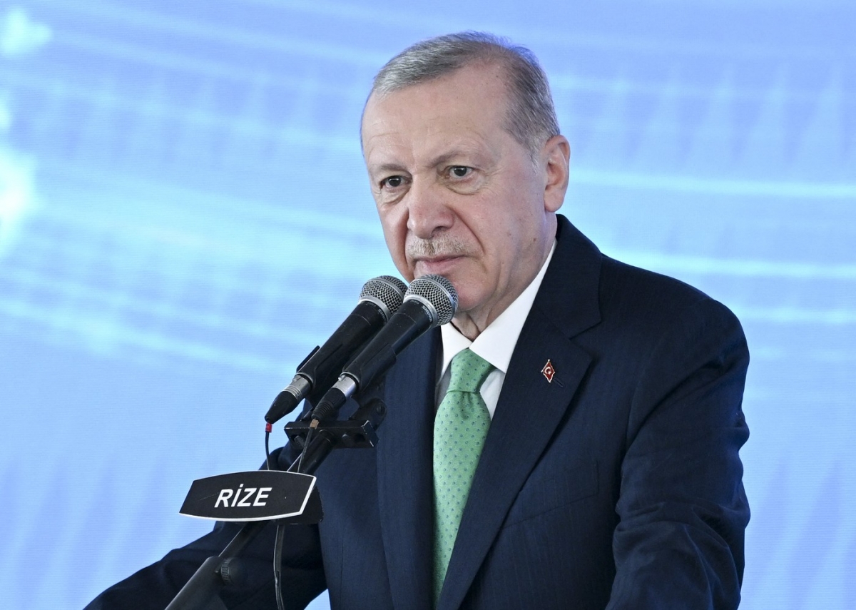 Erdogan solicită eliminarea sancțiunilor impuse de SUA care blochează achizițiile de armament ale Turciei