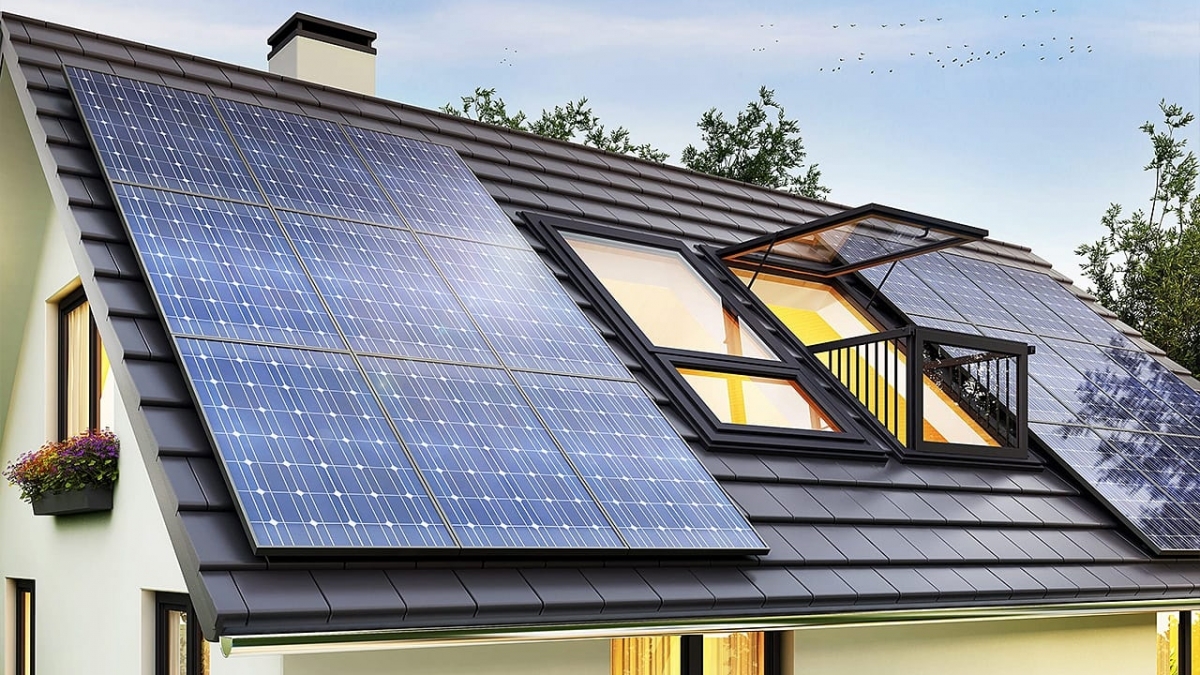 Scandalul bateriilor fotovoltaice: eliminarea obligației prosumatorilor de a avea baterii de stocare în comisii