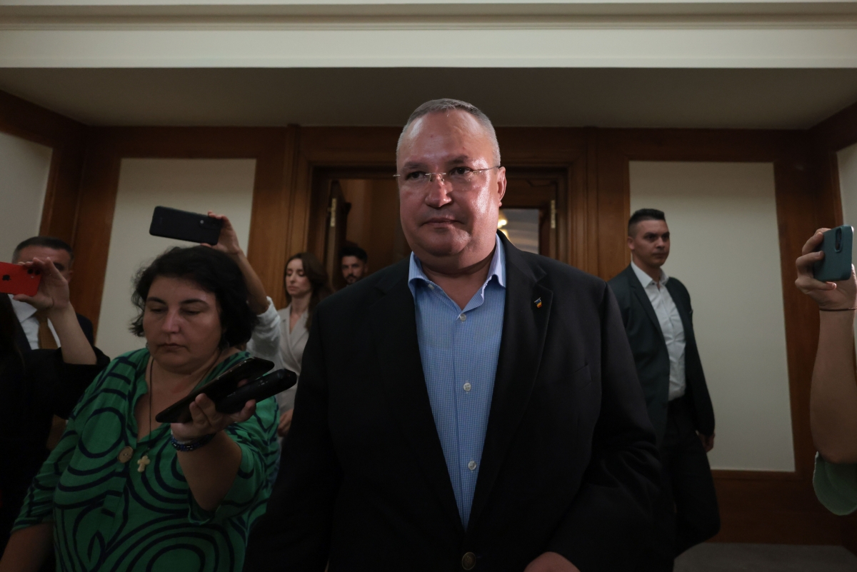 Nicolae Ciucă, candidatul PNL, revine în zonele afectate de inundații