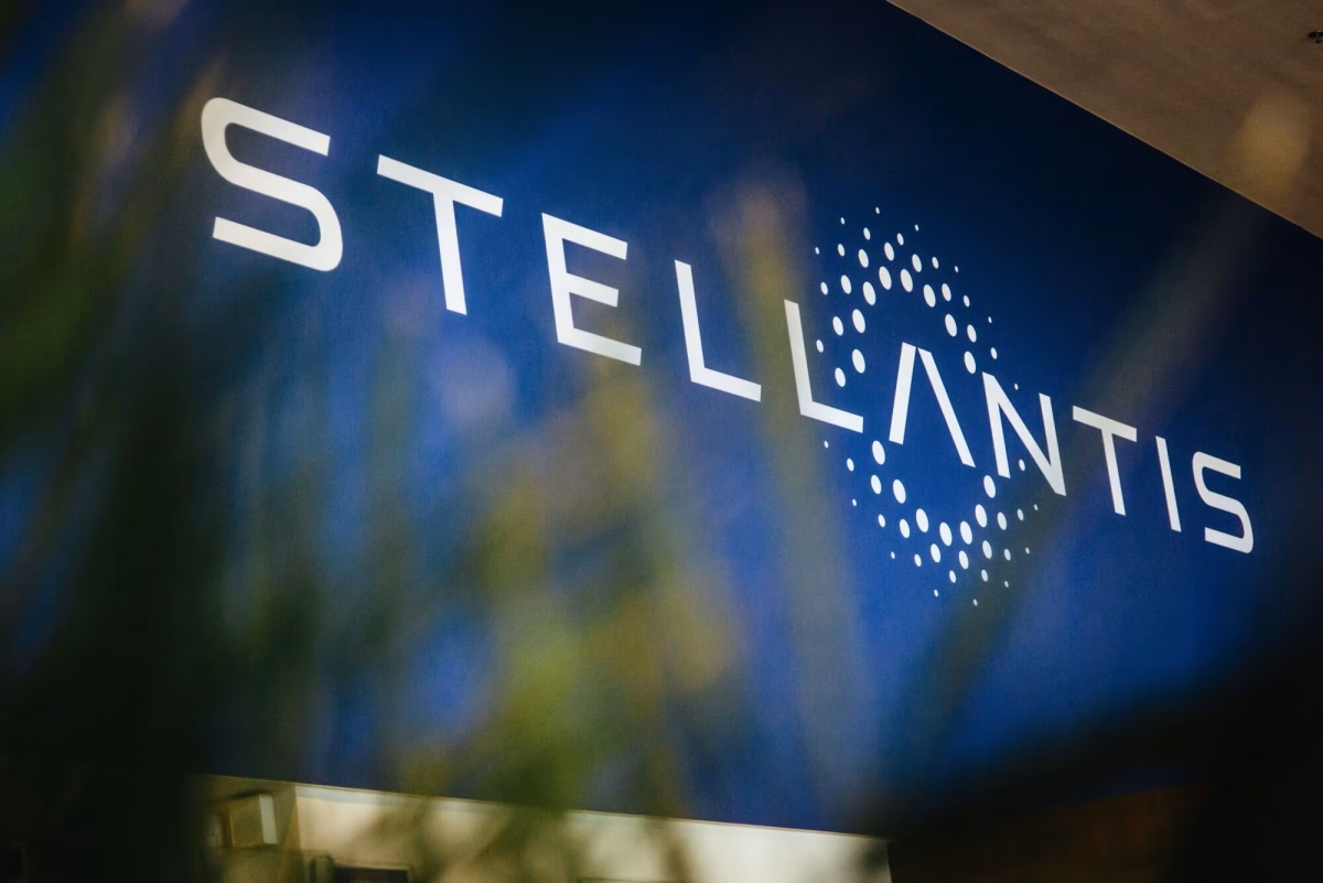 Stellantis își intensifică eforturile pentru a preveni închiderea fabricilor, conform declarațiilor CEO-ului său