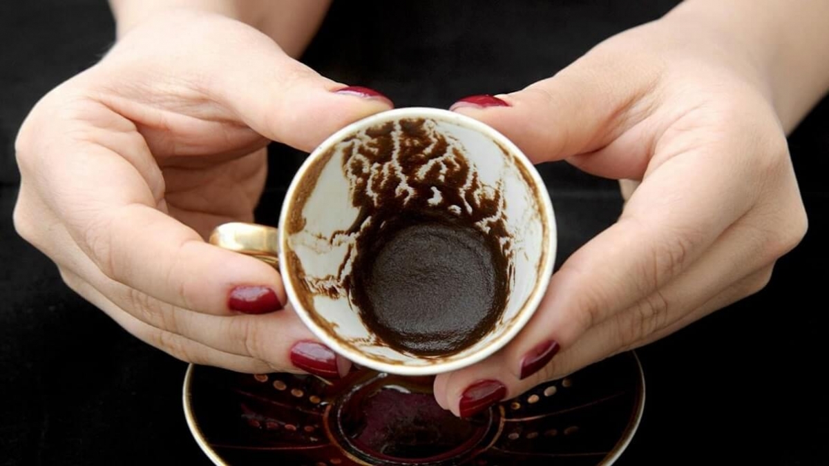 Zațul de cafea, o comoară neștampă în gospodării