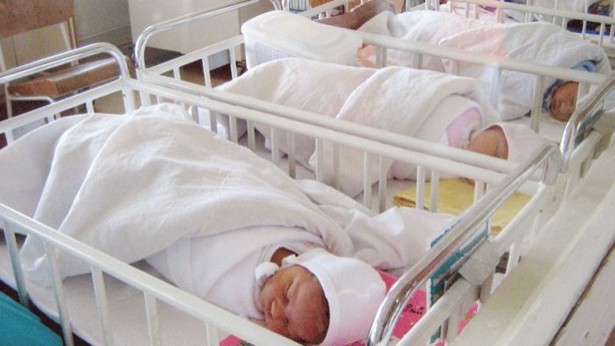 Infecții nosocomiale: Maternitatea Giulești închide porțile pentru noi internări