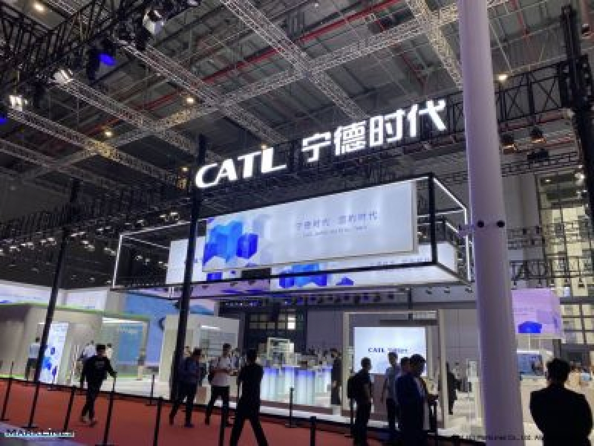 Chinezii revoluționează tehnologia bateriilor: Inovații cu o durată de viață de 15 ani și kilometraj impresionant