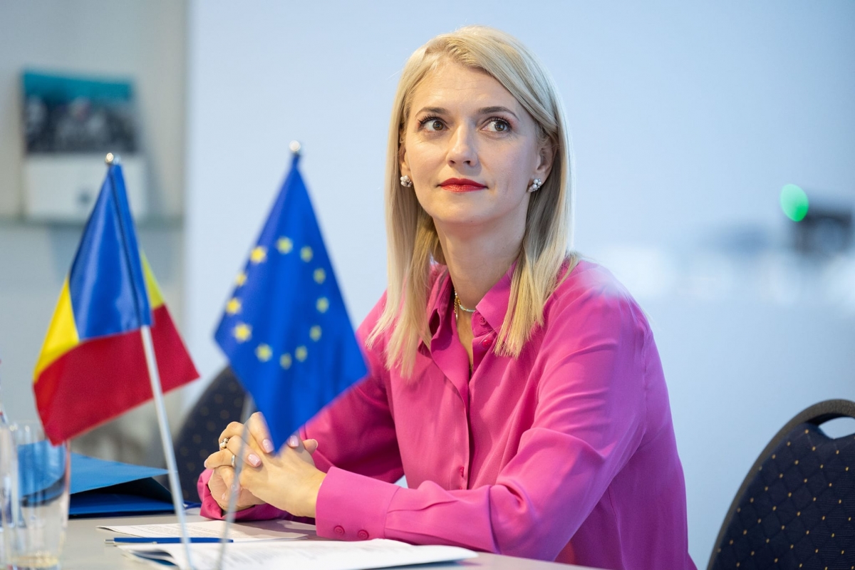 Alina Gorghiu îndeamnă la responsabilitate financiară: ‘Dacă poți călători în cele mai îndepărtate colțuri ale lumii, trebuie să îți asiguri și repatrierea’