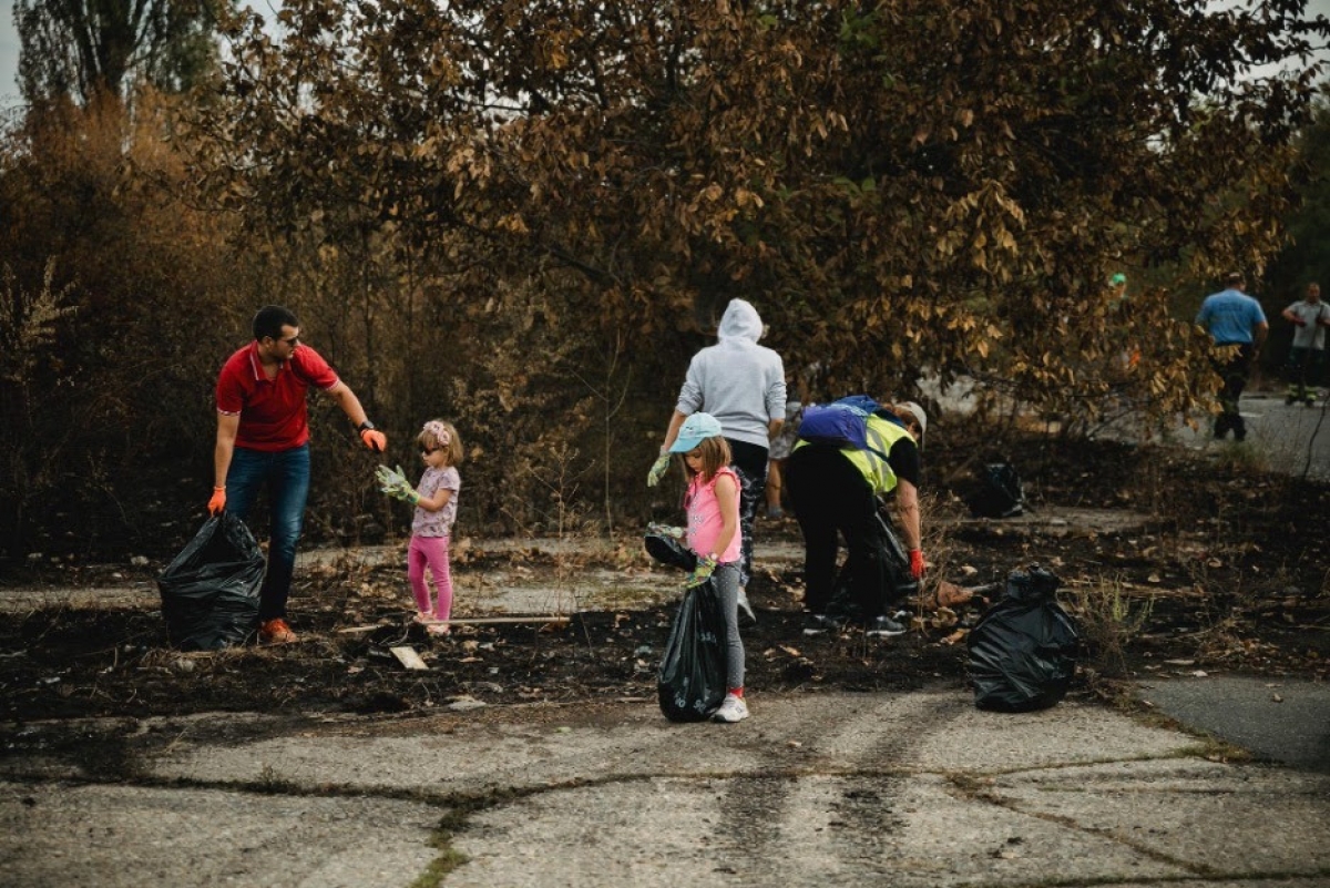 Mobilizare exemplară în Bistrița-Năsăud: 1.500 de voluntari la Ziua Națională de Curățenie