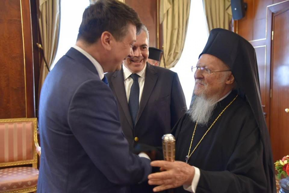 Întâlnire deosebită în sânul creștinismului: Președintele Adunării Interparlamentare a Ortodoxiei a avut o discuție cu Patriarhul Ecumenic