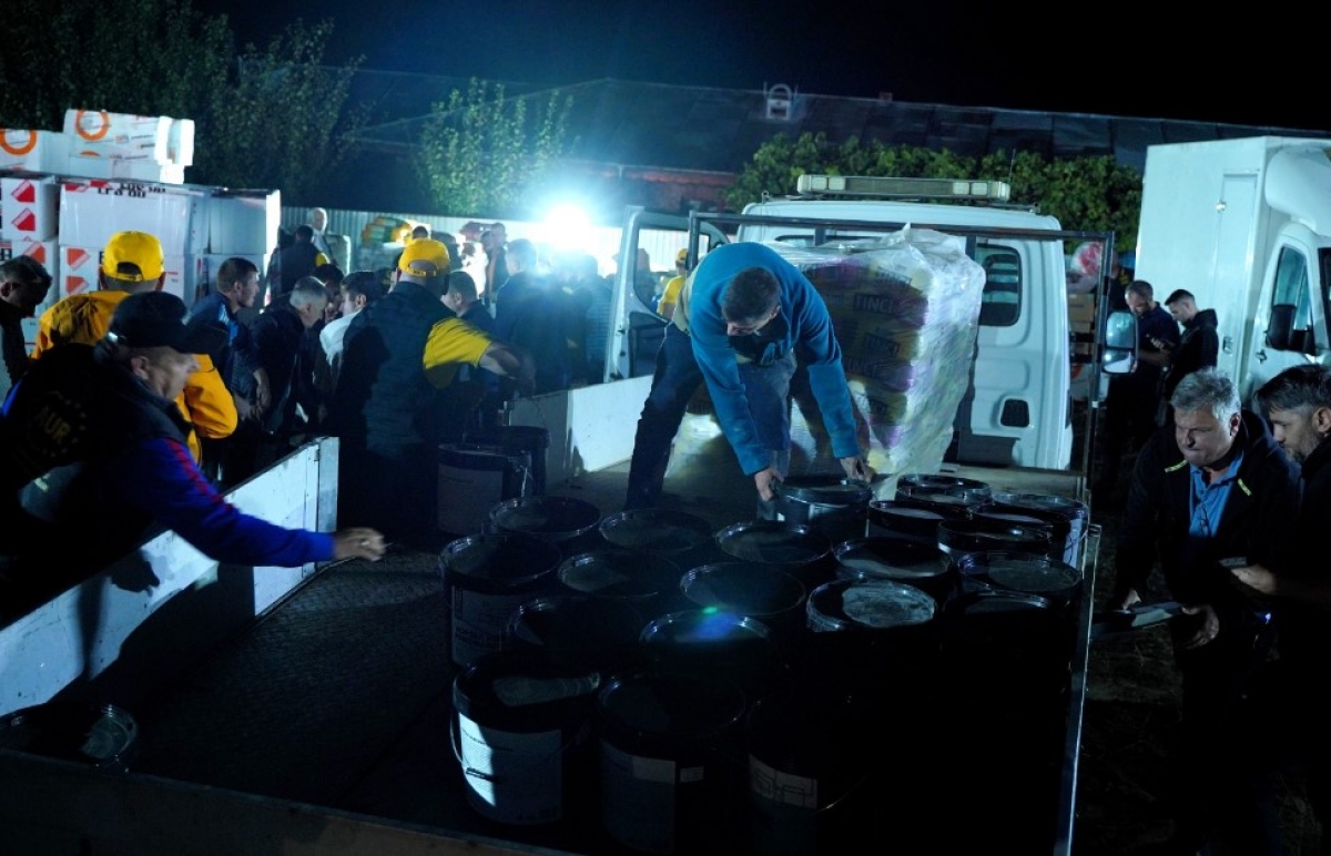 Aur își suspendă campania și se îndreaptă spre zonele afectate de inundații /VIDEO