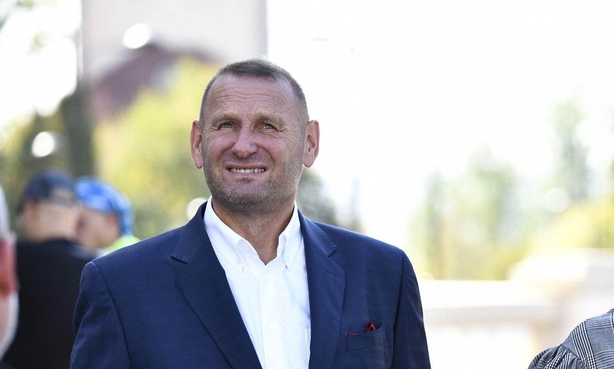 Viorel Cataramă interpretează candidatul Iohannis: o provocare ce riscă șansele lui Ciucă de a ajunge în turul 2